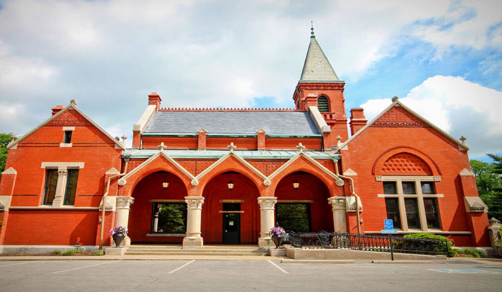 Crown Hill Funeral Home and Cemetery, Indianapolis, Indiana, United States